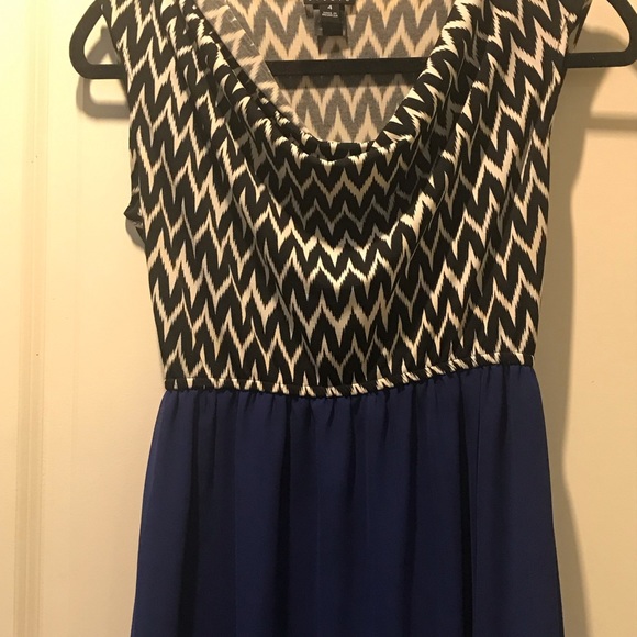 Evening Dress Navy Blue White Black pattern top - Picture 3 of 6
